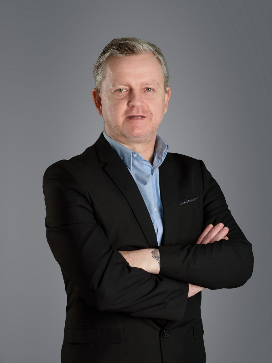 Jávor Pál, prémium tanácsadó